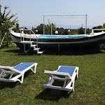Fruit Garden Villas Βίλα