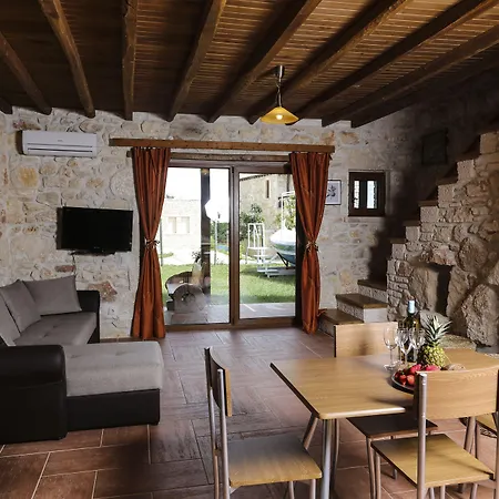 Fruit Garden * Kriopigi