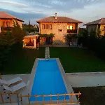 Fruit Garden Villas *